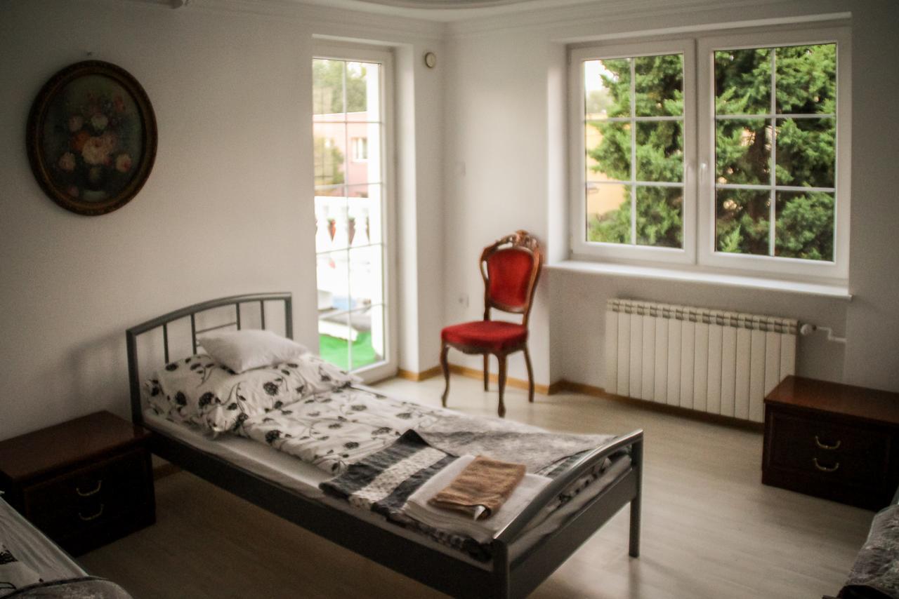 Magic Garden Hostel Kalisz  Bagian luar foto