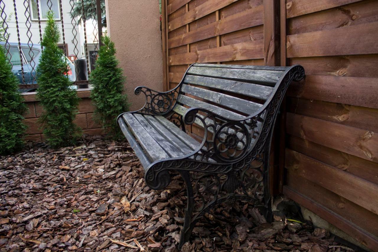Magic Garden Hostel Kalisz  Bagian luar foto